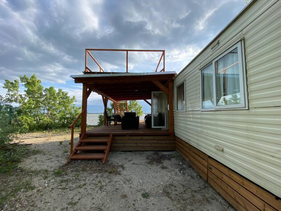 Retro House In Nature Šamorín Екстериор снимка